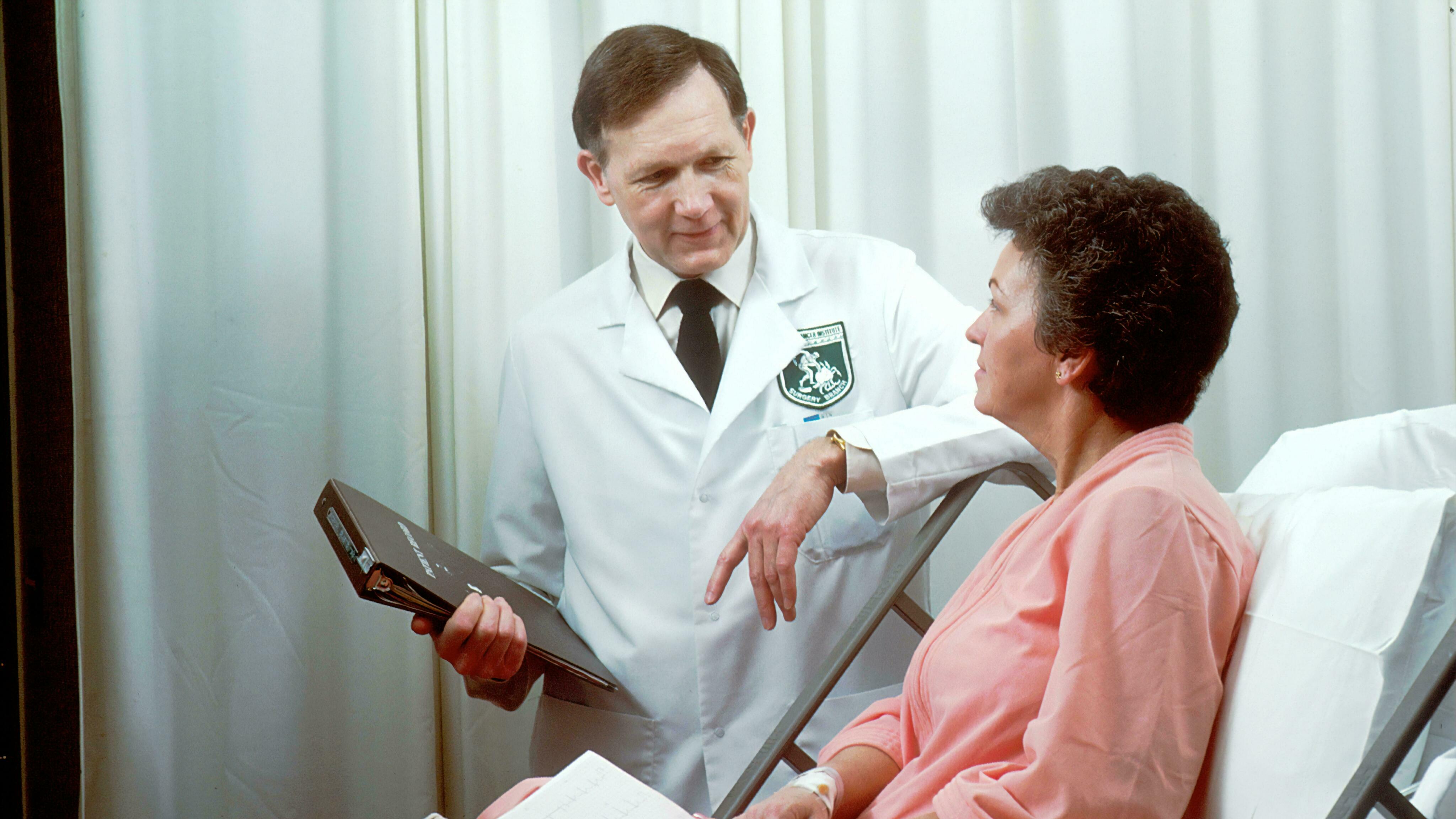Arzt und Patientin